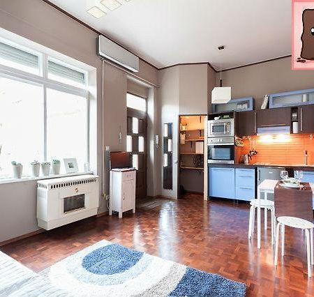 E47 Eotvos Apartment Budapest Eksteriør bilde